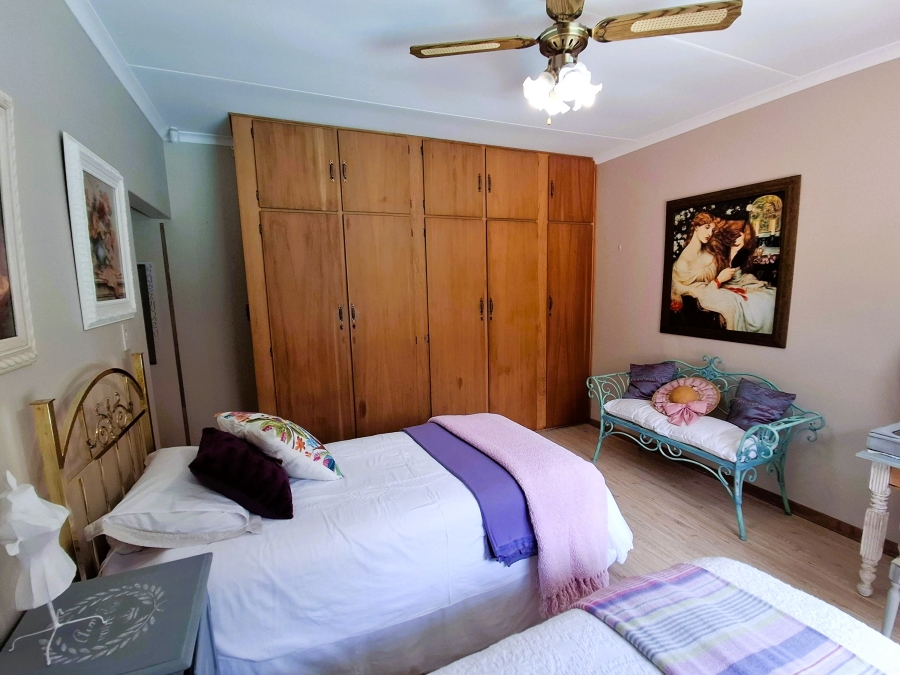5 Bedroom Property for Sale in Doringkruin North West